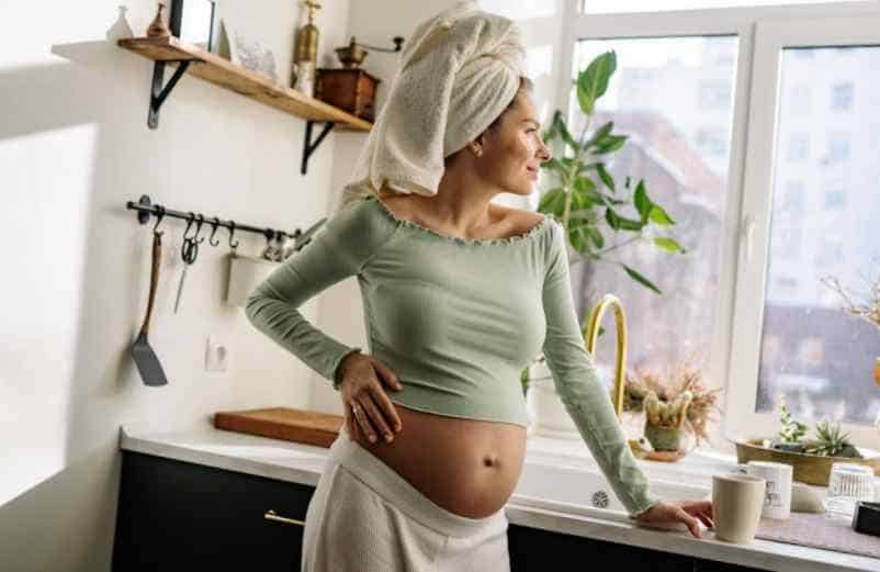 Quels fruits éviter pendant la grossesse ? Précautions et aliments à connaître France Audition