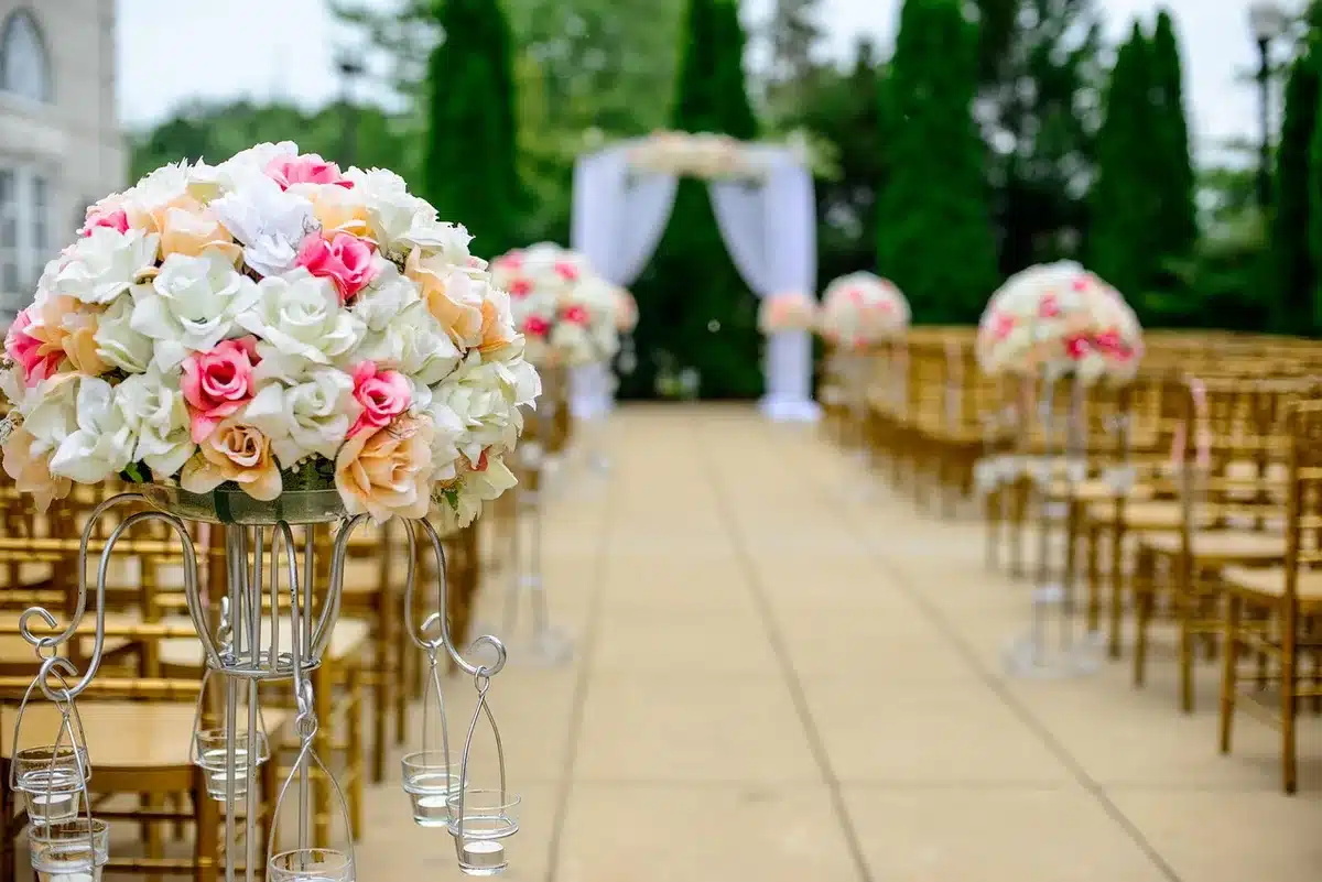 Liste de vérification pour choisir un hôtel de mariage : nombre d'invités, décor, logistique