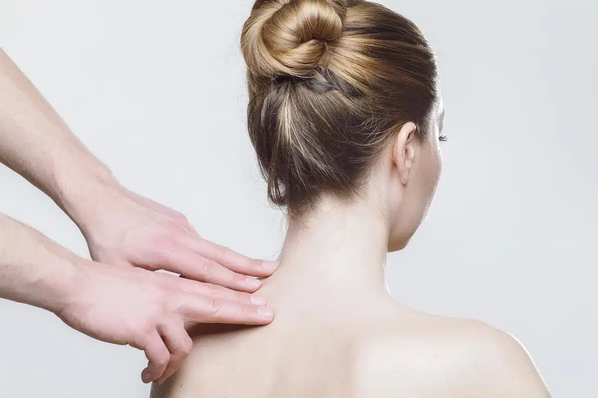 Femme détendue et apaisée après prise de complément