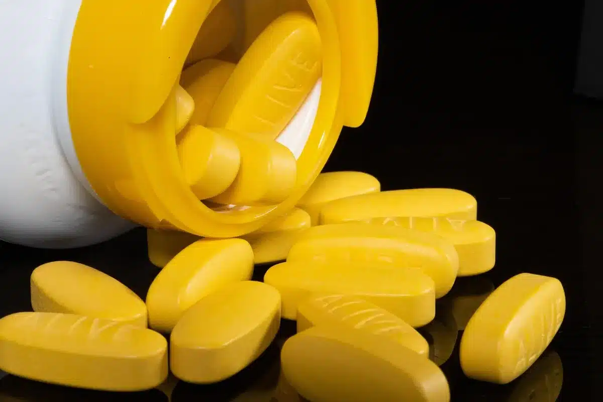 Présentoir de compléments alimentaires en pharmacie
